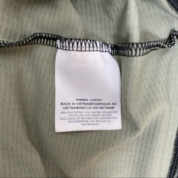 Under Armour Green Gray 1/4 Zip Hoodie YXL - Picture 5 of 5